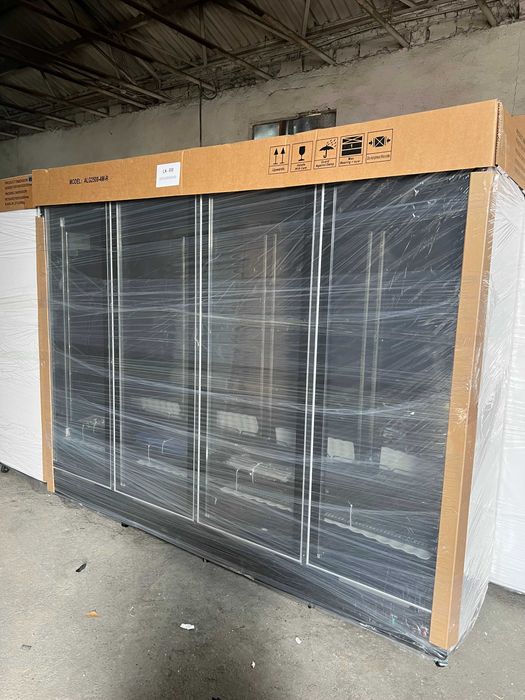 Vitrină frigorifică 4 uși Full Black 2000L 2–8°C LED