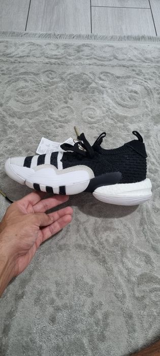 Asidasi Adidas marime 36, noi, originali