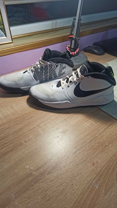 Nike Team  Hustle D 9