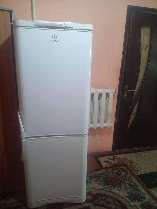 Холодильник бу рабочии