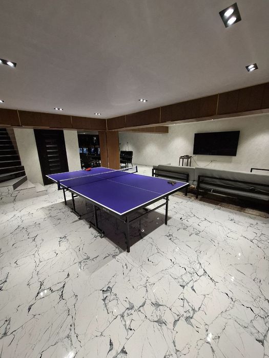 Oq tosh dacha (quyoshga yaqin joyda joylashgan)