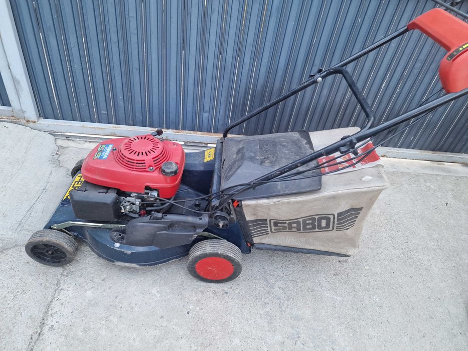 Masina de tuns iarba pe benzina HONDA 4CP cu SAC si COS