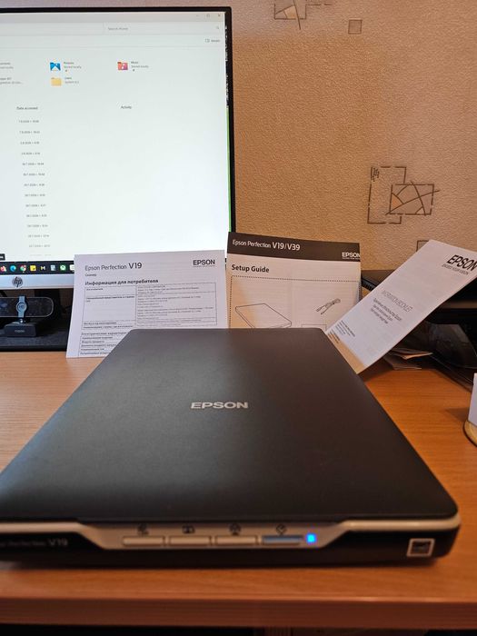 Скенер Epson Perfection V19