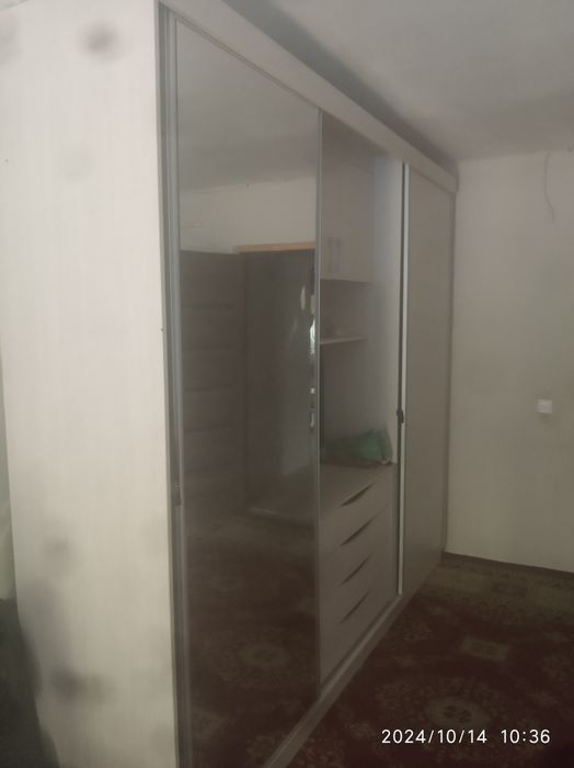 Прадаю шкаф купе