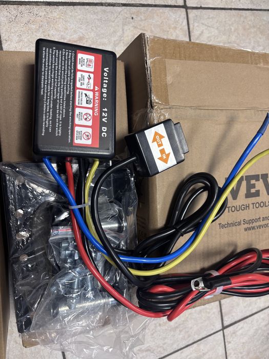 Лебедка Vevor 12v  4000Lbs  нова Топ