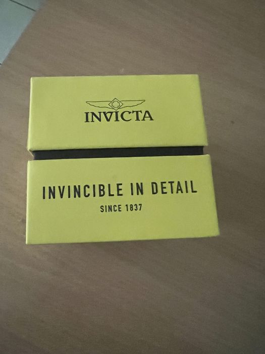 Vind ceas invicta