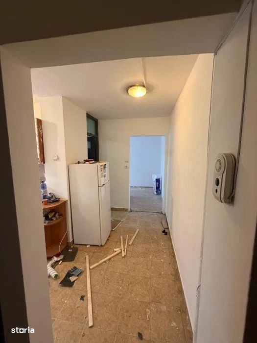Dambu Pietros - Vanzare apartament 3 camere - Str. Petru Dobra