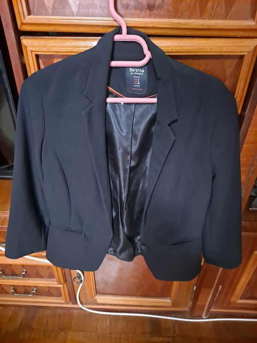 Sacouri si geci dama / Haine personale noi sau putin folosite