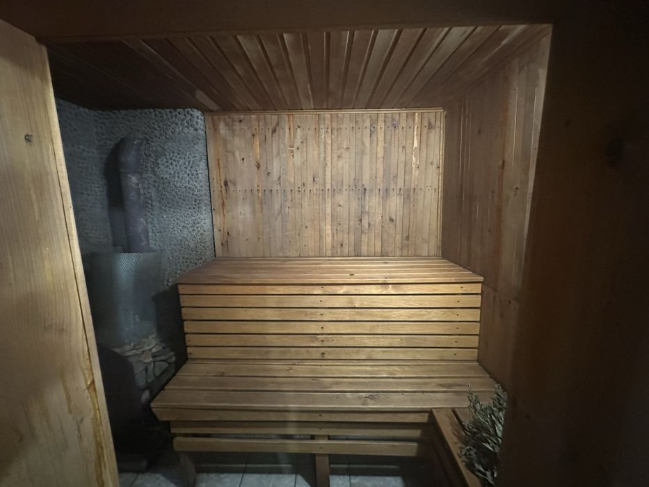 Продам 2х эт. дом