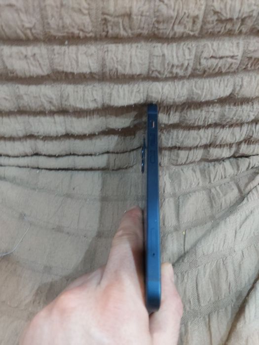 Продам айфон 12 128гб акб 80