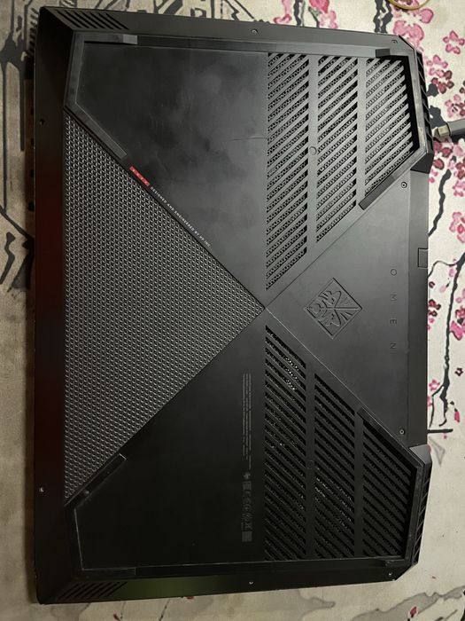 Продам игровой ноутбук HP OMEN