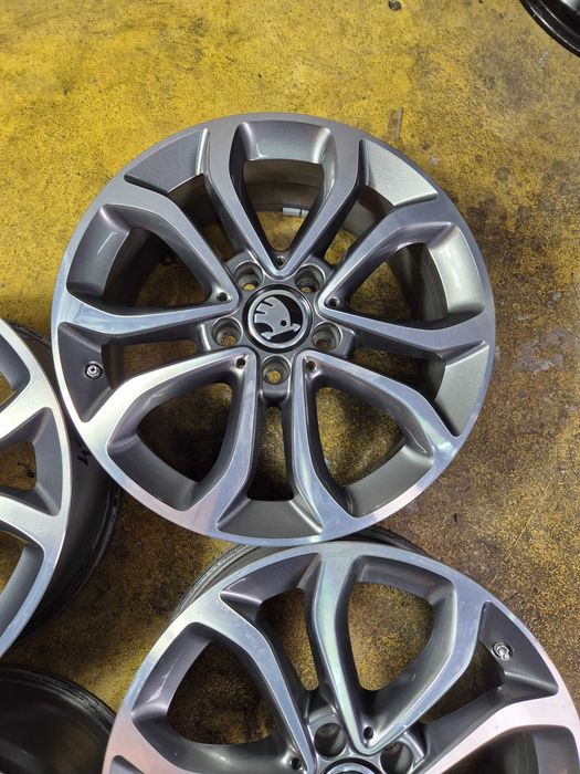 4 Jante Aliaj 5x112 17'' OE VW Golf Passat Touran Sharan Tiguan T-ROC Scirocco / Skoda Octavia Karoq Kodiaq YETI