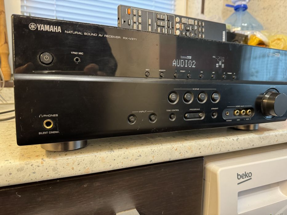 Yamaha RX-V371 resiver