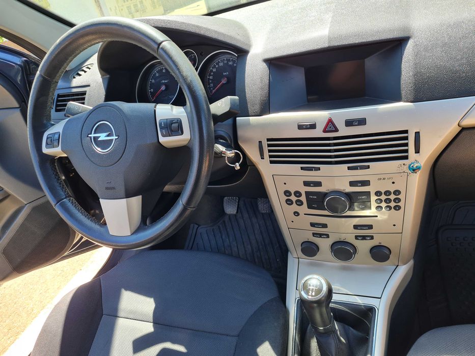 Opel Astra H 2008, 1.6 benzina