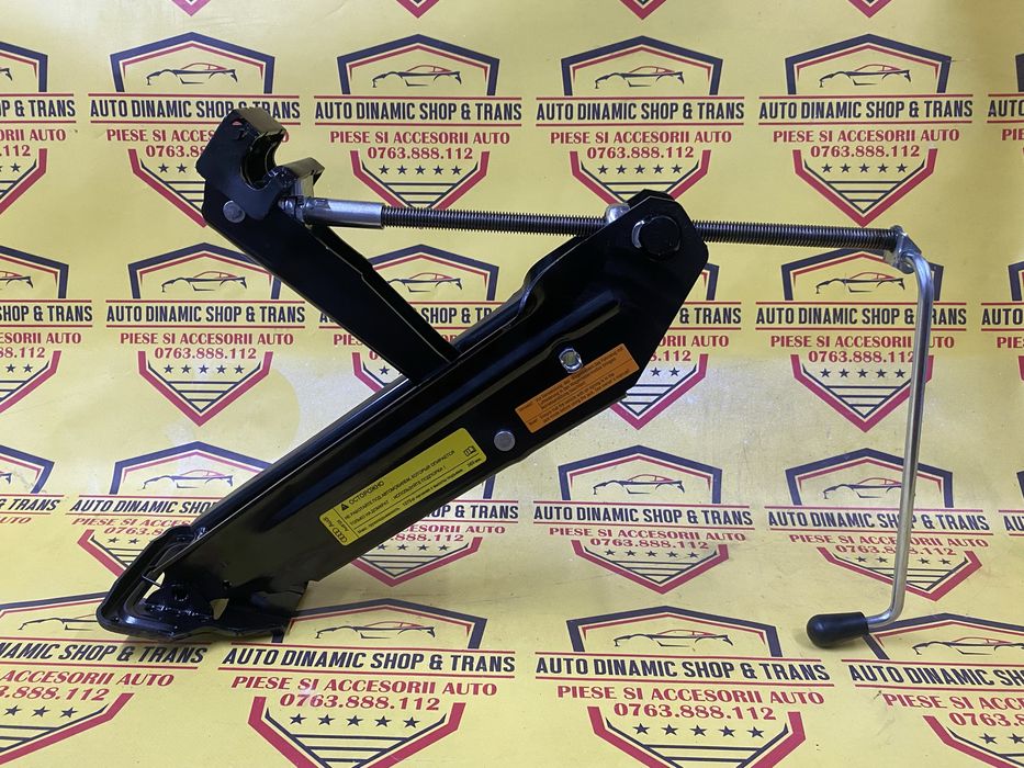 Cric auto original neutilizat OEM Audi Q5 8R  compatibil si cu : Vw Touareg 7LA 7L6 Audi Q7 4L