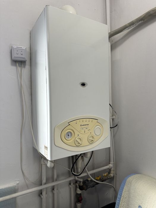 Centrala Termica Ariston Bis 2 Functionala