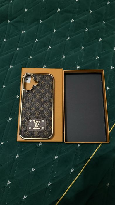 Чехлы для 16 Iphone