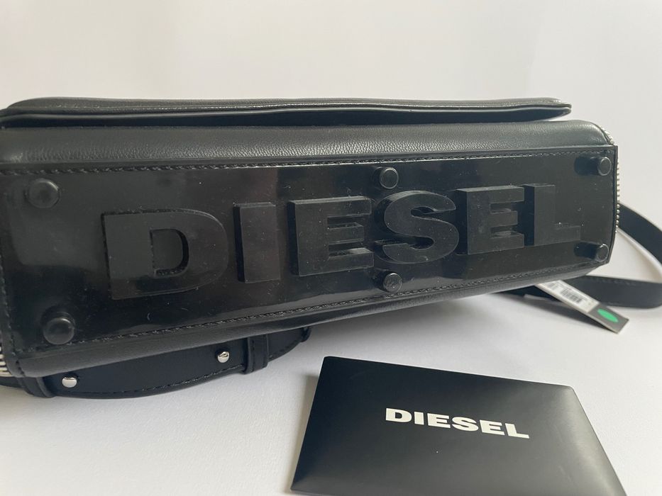 Нова дамска черна чанта DIESEL