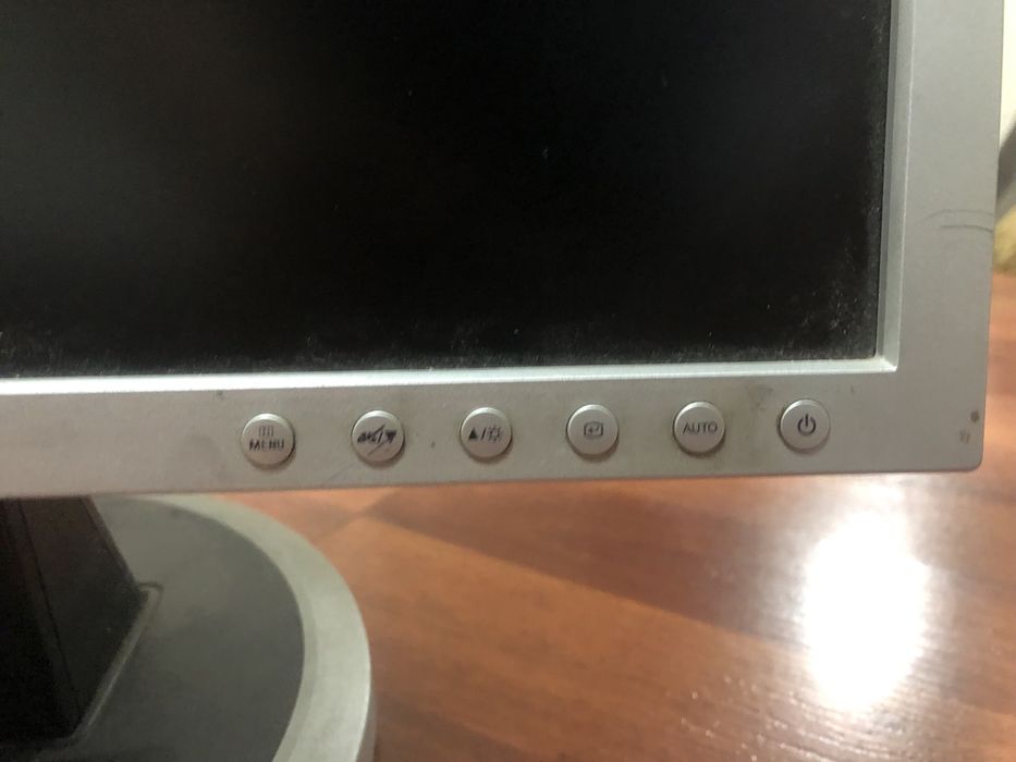 Монитор дя компьютера