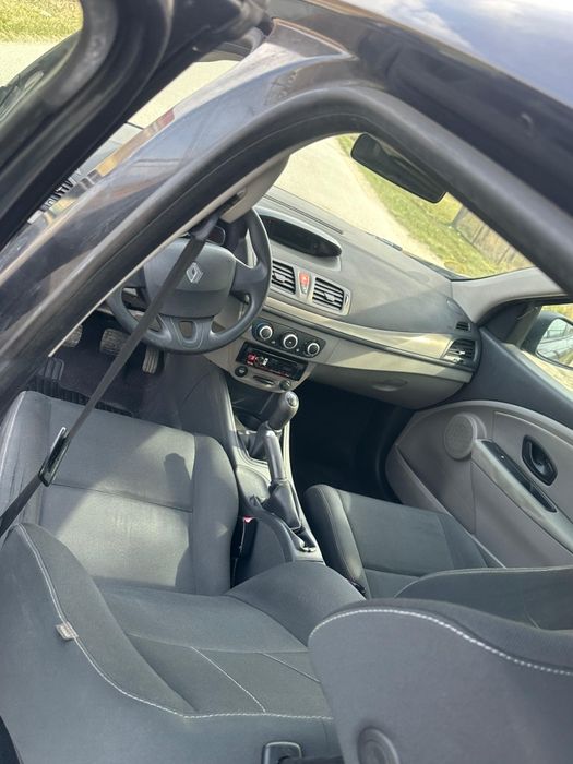 RENAULT Megane 2010 — imagine 5