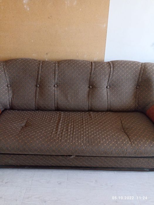 Мягкий уголок(диван и 2 кресла)