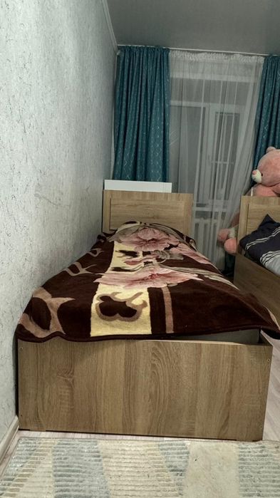 Сё хороший в стекле разбита не силно