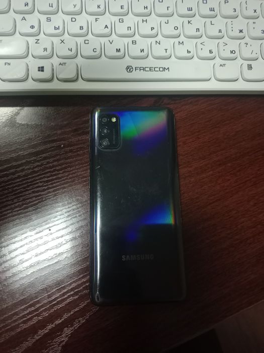 Самсунг А41, 4/64 ишлаши зўр