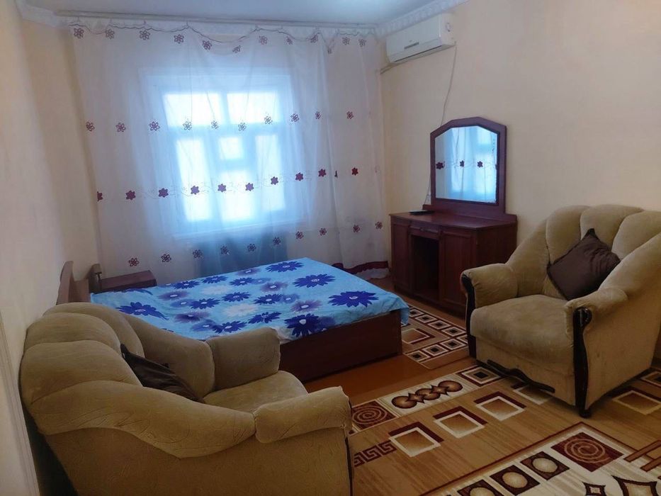 Сдается 1 комнатная квартира 
С обстановкой семейным в горде Алмалыке