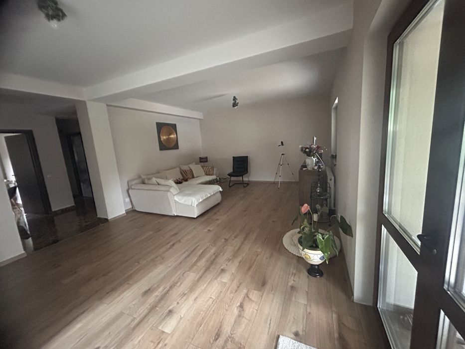 Casa 5 camere cu canalizare Chiajna direct priprietar