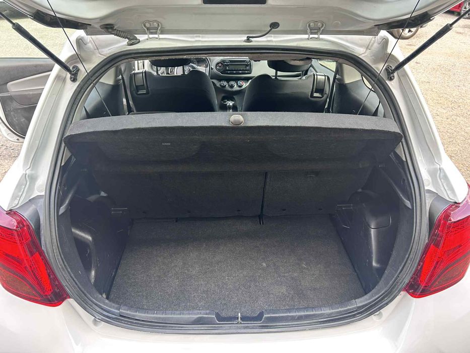 Toyota Yaris 1.0 (газова уредба)