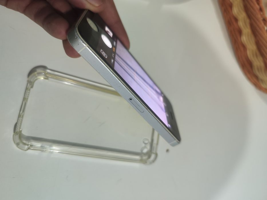 Айфон 5 в идеальном состоянии