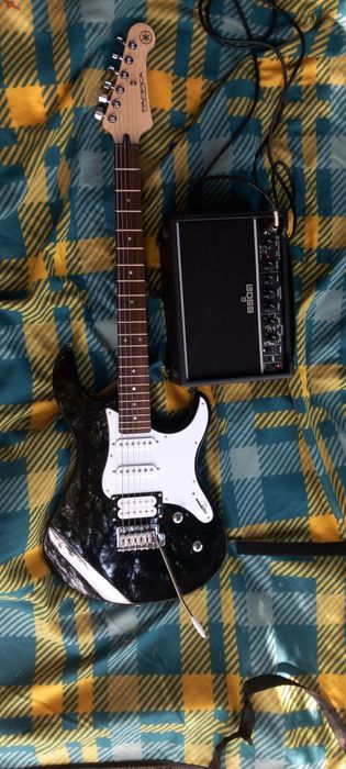 Vand !! Yamaha Pacifica 112V Black –Sunet puternic-Look profesionist