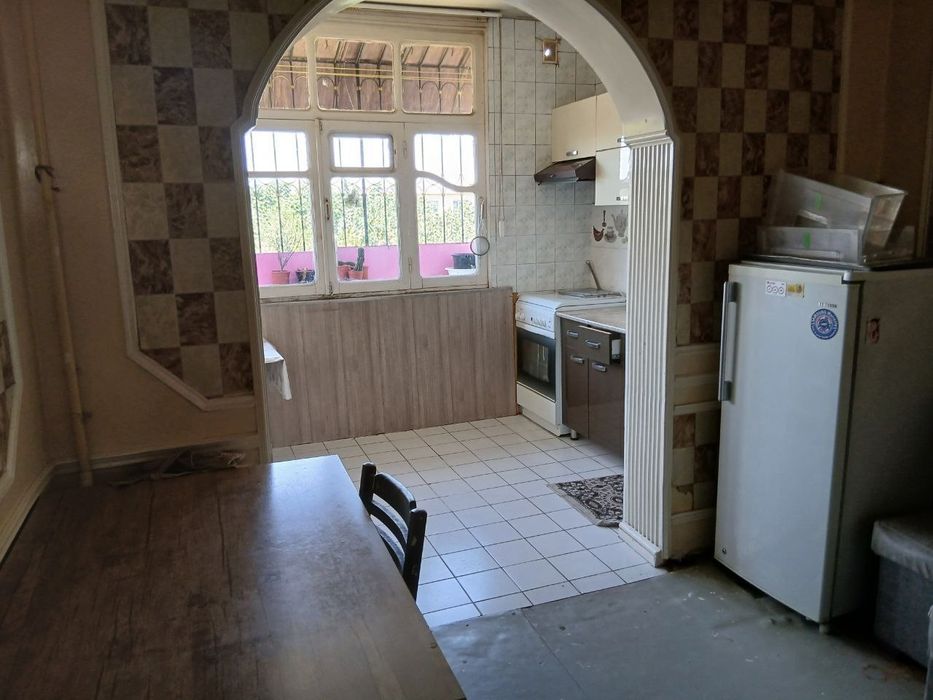 Мирабадский р-н. Массив 3 куйлюк. 3-х комн, кВ. 78м².