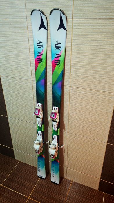 Schiuri atomic 162 cm -clapari ski