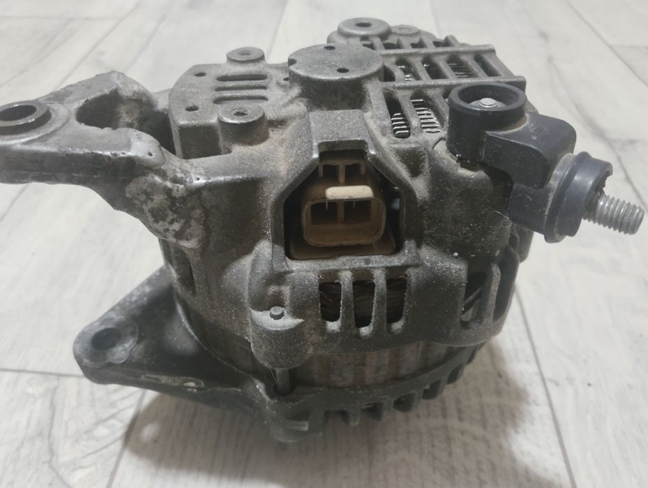 Генератор на Мазду 6