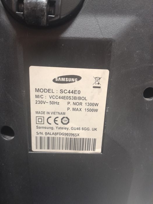 Vând Aspirator Samsung 1500w