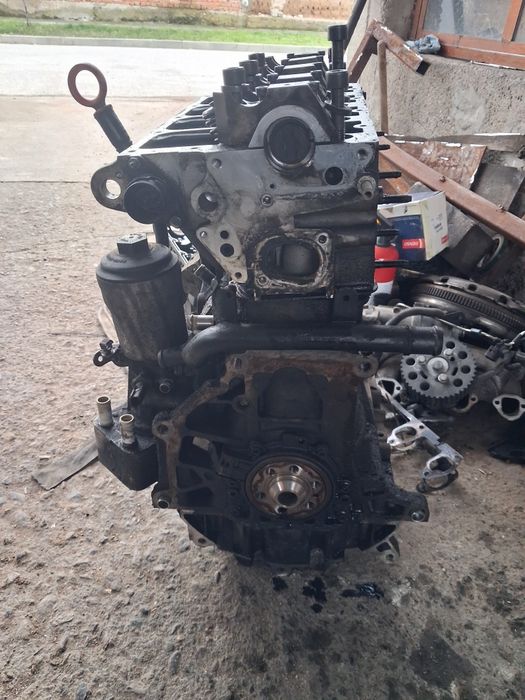Двигател за части за VW Golf 5 2.0 Tdi