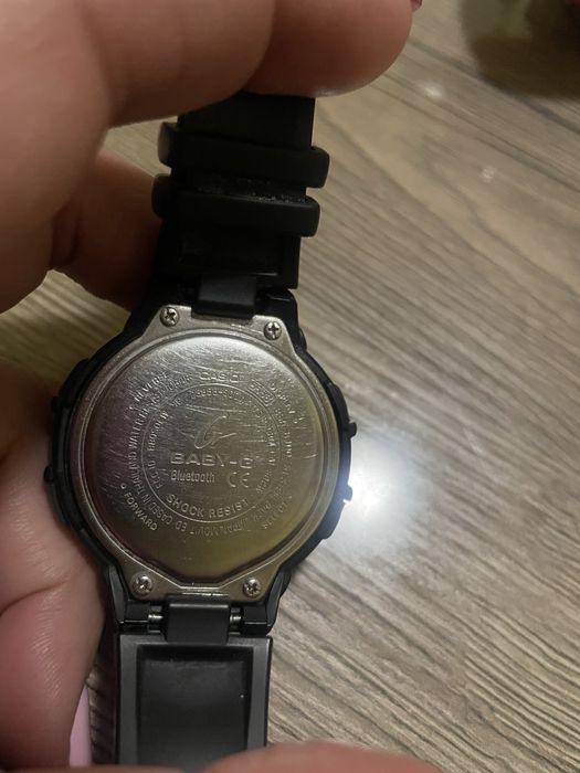 Продавам часовник Casio-BSA-B100
