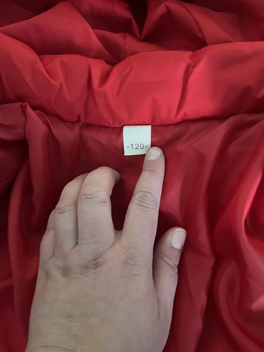 Продам детскую куртку на девочку