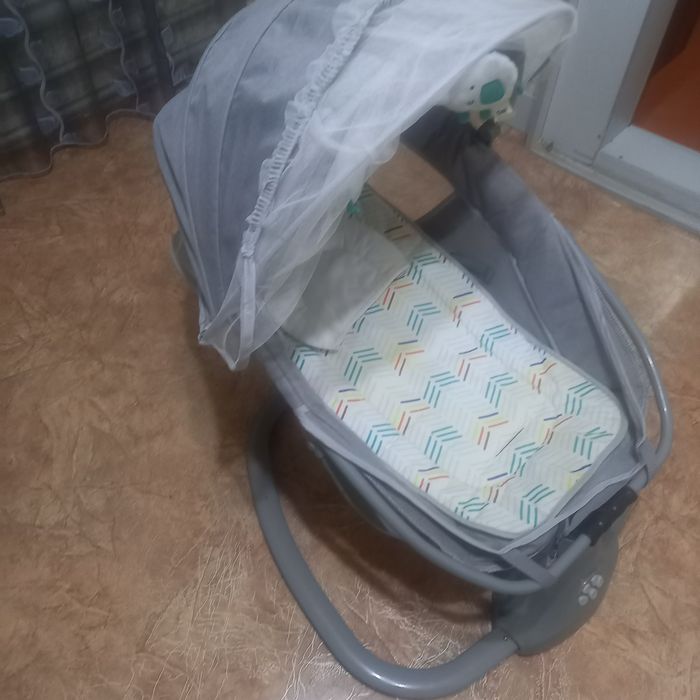 Шезлонг- качалка.