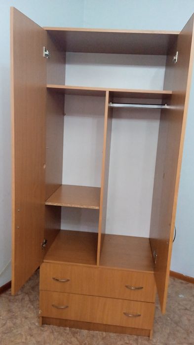 Продам шкаф в ..