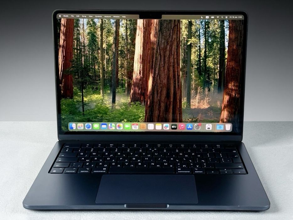 Apple MacBook Air 13 M2 8RAM 256GB Midnight Отличен! Гаранция! — миниатюра 2