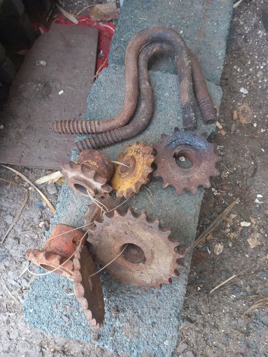 Запчасти 28 Трактор каровка