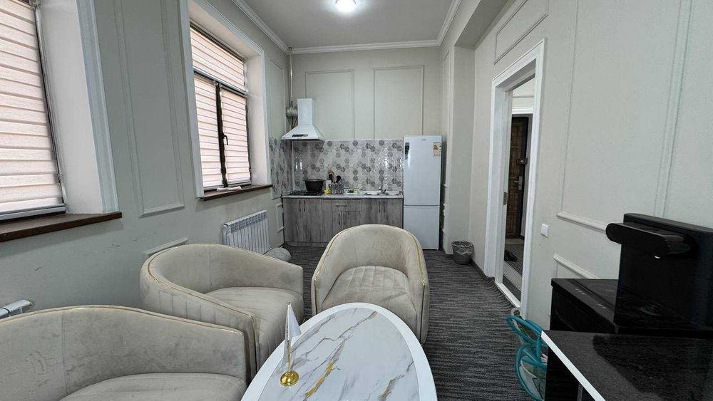 Шахар маркази Халқ банки 5 қаватда 4 хонали квартира сотилади.ID: 1466