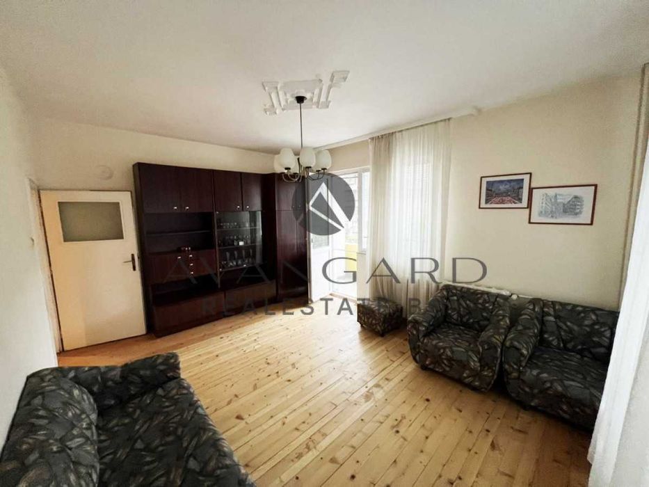 Продава се Многостаен апартамент в Пловдив, Център - 125 кв.м за 3040 €/кв.м - Снимка #1
