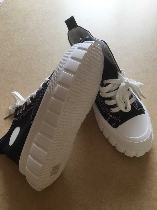 Дамски кецове-тъмно сини -41 номер