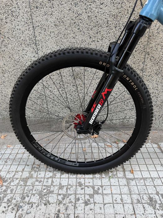 Nukeproof Scout Al 29''/Sram GX Eagle AXS/Marzocchi Bomber Z2/Hope