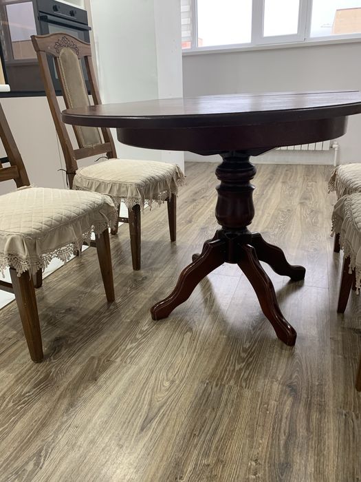 Продам стол со стульями