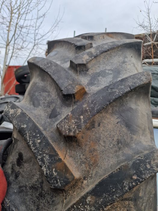 Anvelopă tractor 16.9R30 (420/85R30) marca Continental