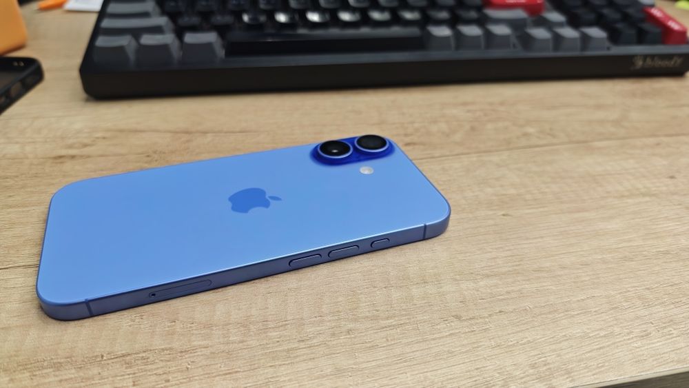 Iphone 16 256 blue